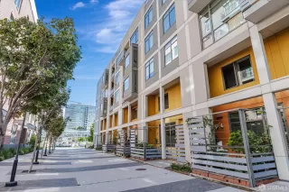 Photo #4: 424069698 Listing