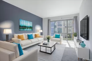 Photo #5: 424069698 Listing