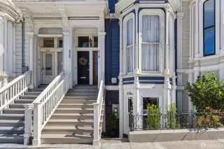 Photo #3: 424069908 Listing