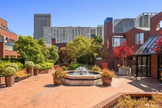 Photo #3: 424070785 Listing