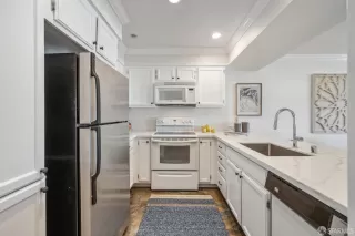 Photo #3: 424071405 Listing 