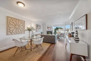 Photo #6: 424071405 Listing 