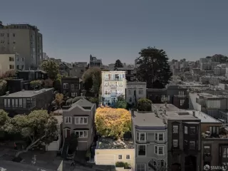 Photo #6: 424071737 Listing