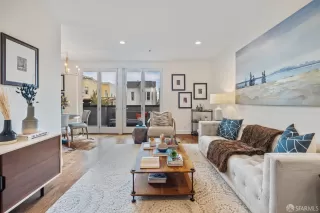 Photo #3: 424072192 Listing