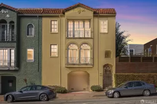 Photo #1: 424072362 Listing 