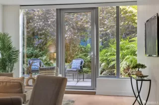 Photo #3: 424072587 Listing