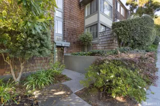 Photo #2: 424072895 Listing