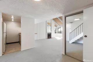 Photo #3: 424072895 Listing