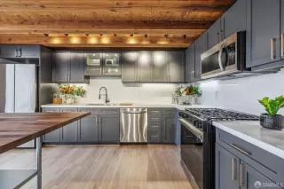 Photo #5: 424074010 Listing