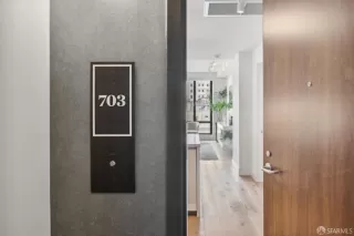 Photo #3: 424074343 Listing 