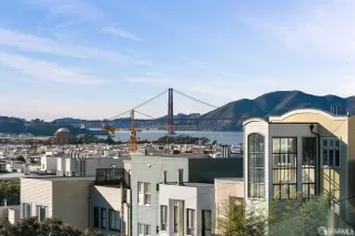 Photo #2: 424074579 Listing