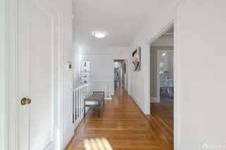 Photo #5: 424074721 Listing