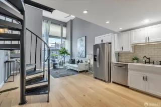 Photo #6: 424075405 Listing