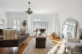 Photo #3: 424075579 Listing 