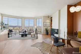 Photo #2: 424075621 Listing