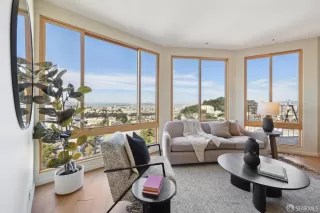 Photo #4: 424075621 Listing