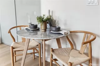 Photo #4: 424075793 Listing