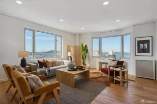 Photo #4: 424075836 Listing