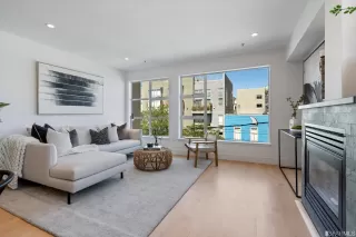 Photo #1: 424076441 Listing 