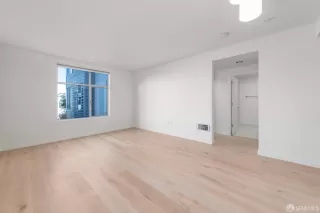 Photo #4: 424076785 Listing 