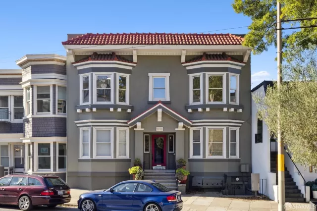 MLS: 424077097 Condo For Sale