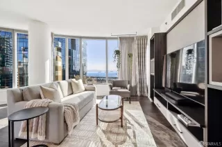 Photo #6: 424077244 Listing