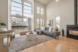 Photo #3: 424077269 Listing