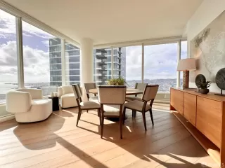 Photo #6: 424077320 Listing