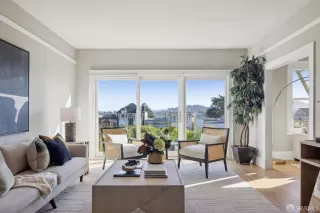 Photo #6: 424077332 Listing