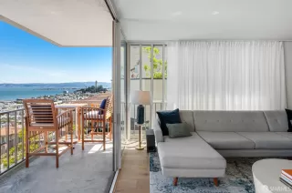 Photo #2: 424077606 Listing