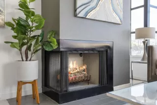 Photo #4: 424077760 Listing