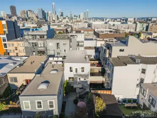 Photo #4: 424078210 Listing