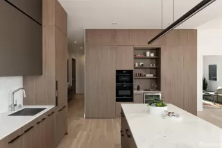 Photo #3: 424079091 Listing 