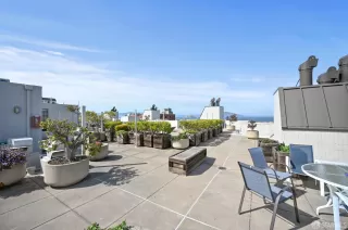 Photo #2: 424079479 Listing