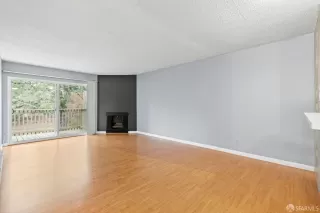 Photo #4: 424080721 Listing 