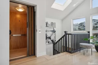 Photo #5: 424081364 Listing 