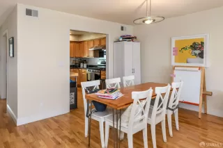 Photo #4: 424081844 Listing 