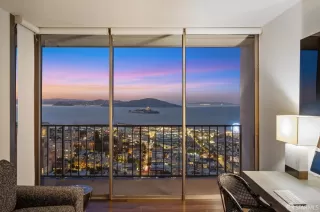 Photo #5: 424082328 Listing