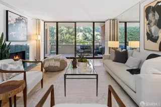 Photo #6: 424082401 Listing