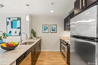 Photo #5: 424082800 Listing