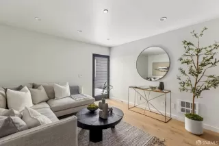 Photo #3: 424082984 Listing 