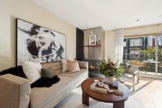 Photo #3: 424083641 Listing