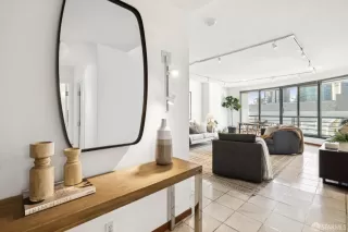 Photo #2: 424083911 Listing