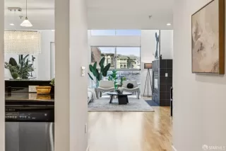 Photo #5: 424083953 Listing 