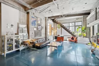 Photo #2: 424083970 Listing