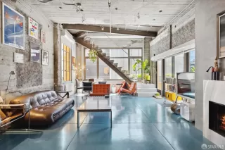 Photo #3: 424083970 Listing