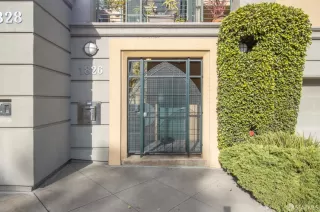 Photo #2: 424103795 Listing