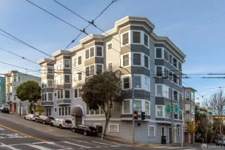 Photo #2: 424104011 Listing 