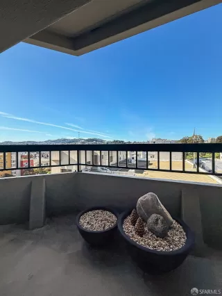 Photo #4: 424104066 Listing 