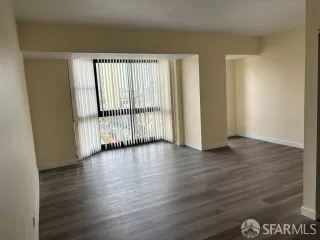 Photo #6: 425000115 Listing